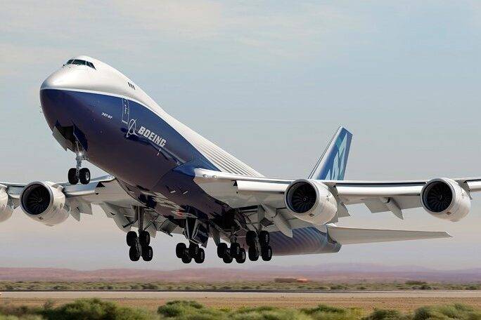 B747 8F 4 3 Avaleht